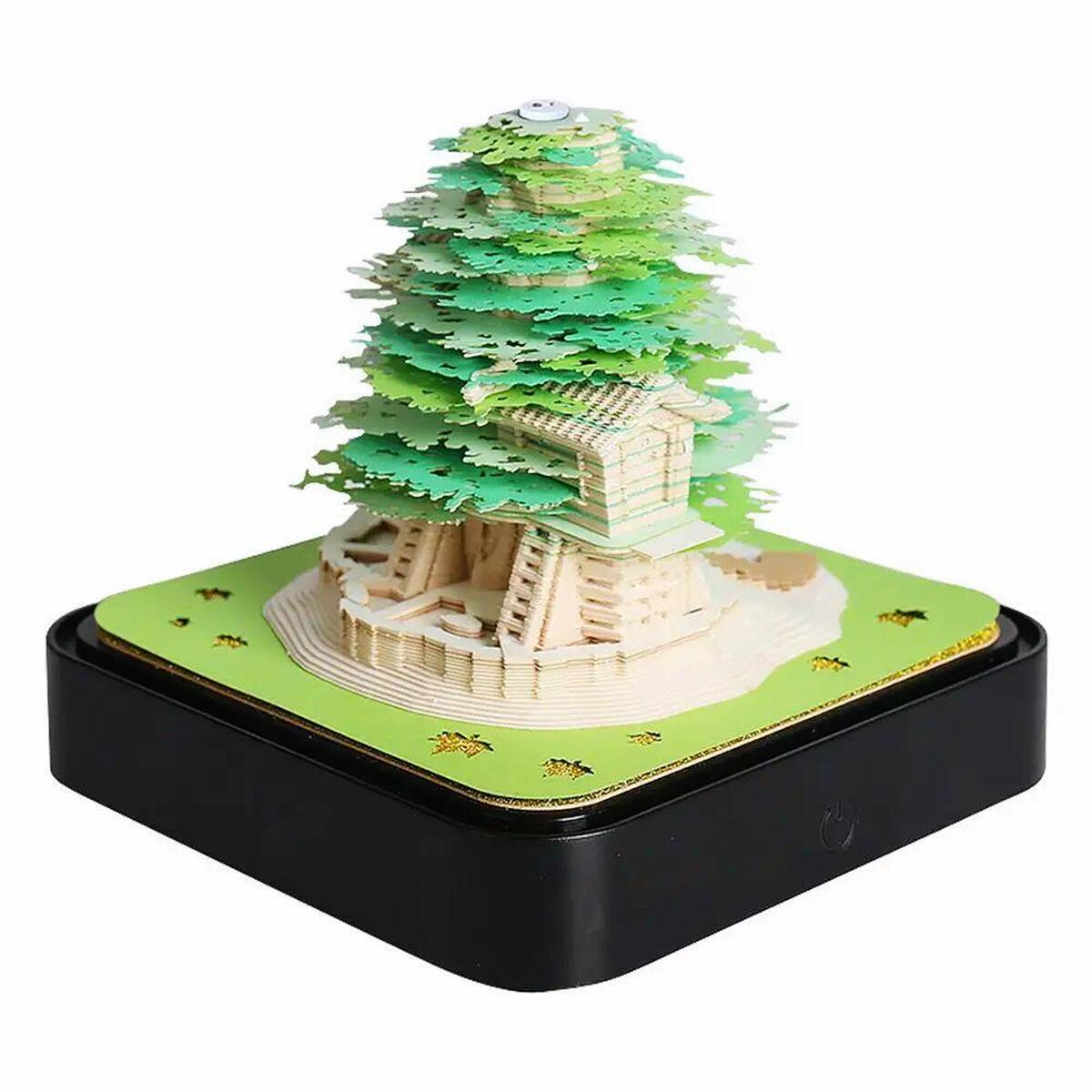 2025 Green Tree Calendar with Illumination