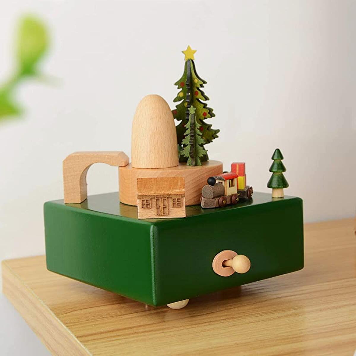 Christmas Tree with a Moving Train (Melody: We Wish You a Merry Christmas)