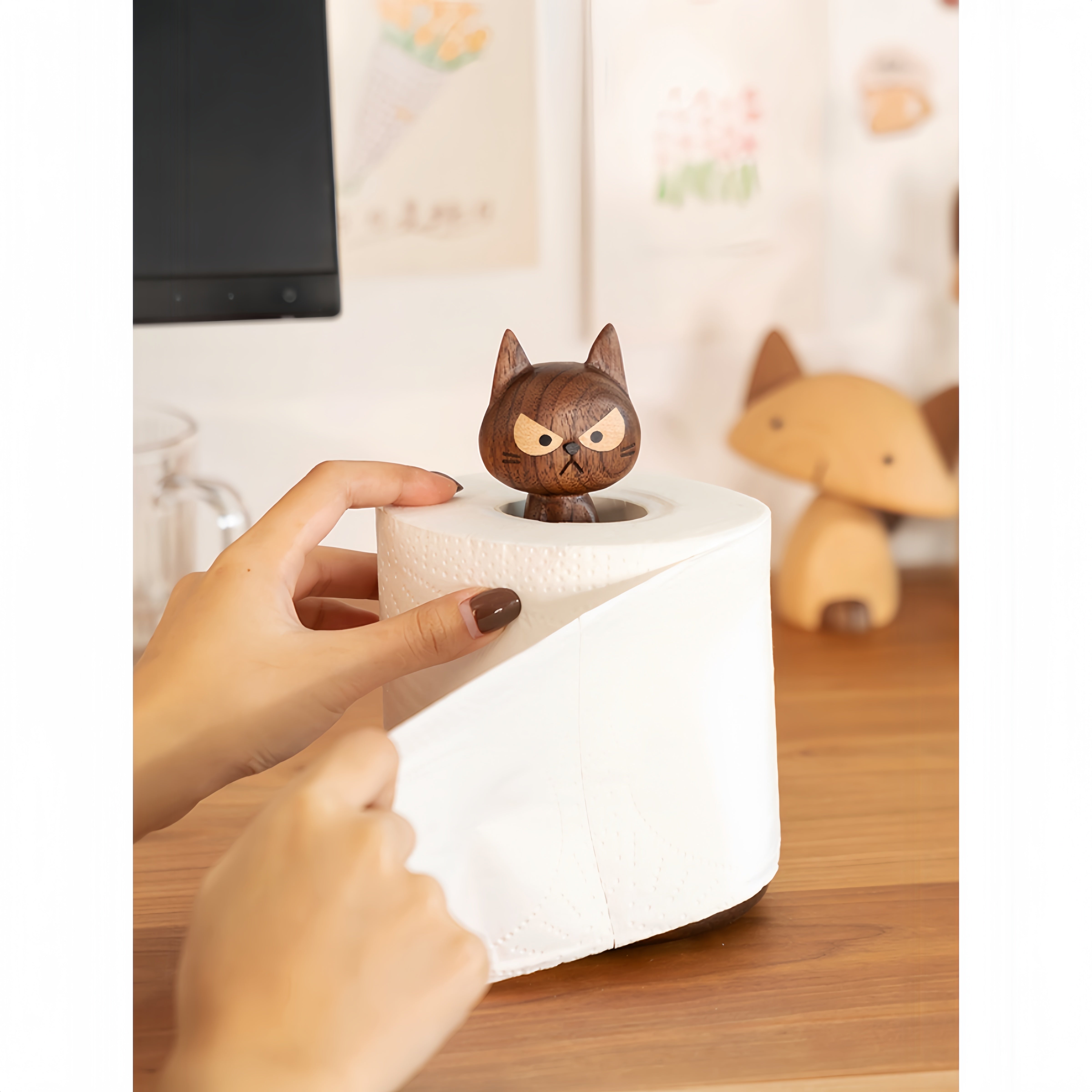 Cat Tissue Holder