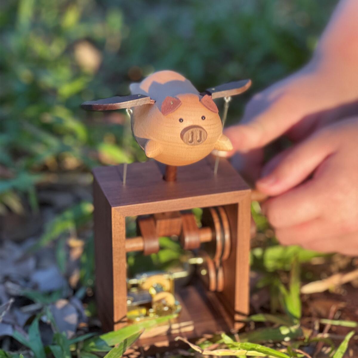 Handmade Flying Pig Wooden Hand-Crank Music Box (Melody : Castle in the Sky)